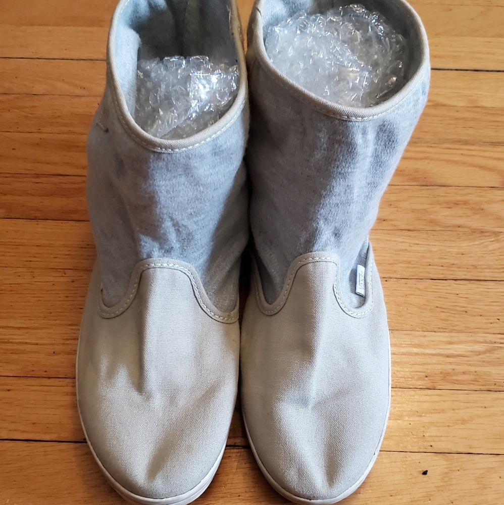 Van's Mirah pull on boot
